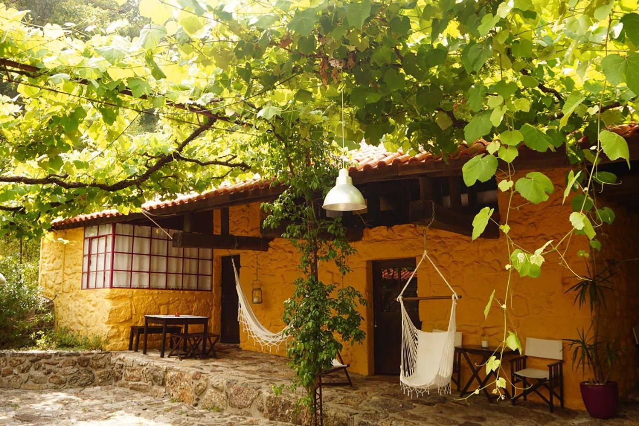 Casa Do Piano Guest House Longos Exterior photo