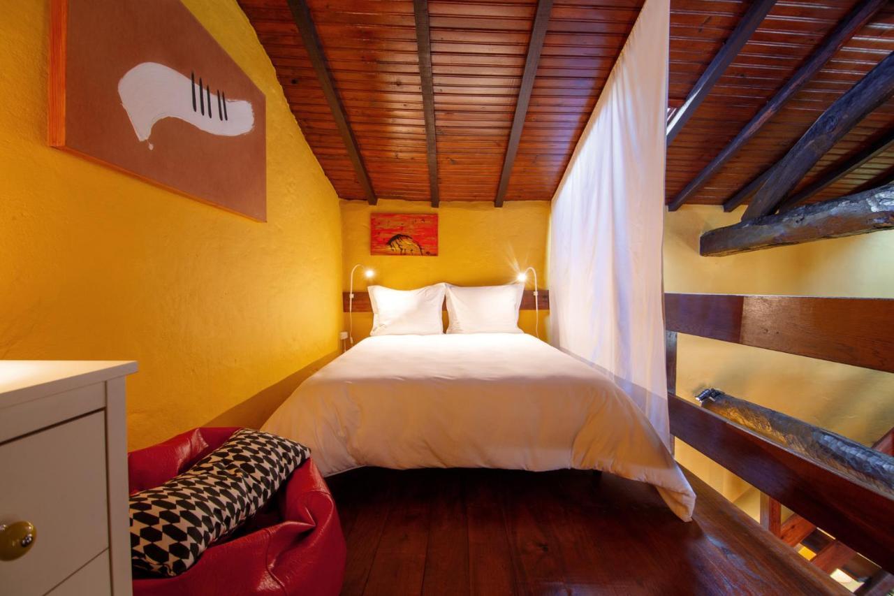 Casa Do Piano Guest House Longos Exterior photo