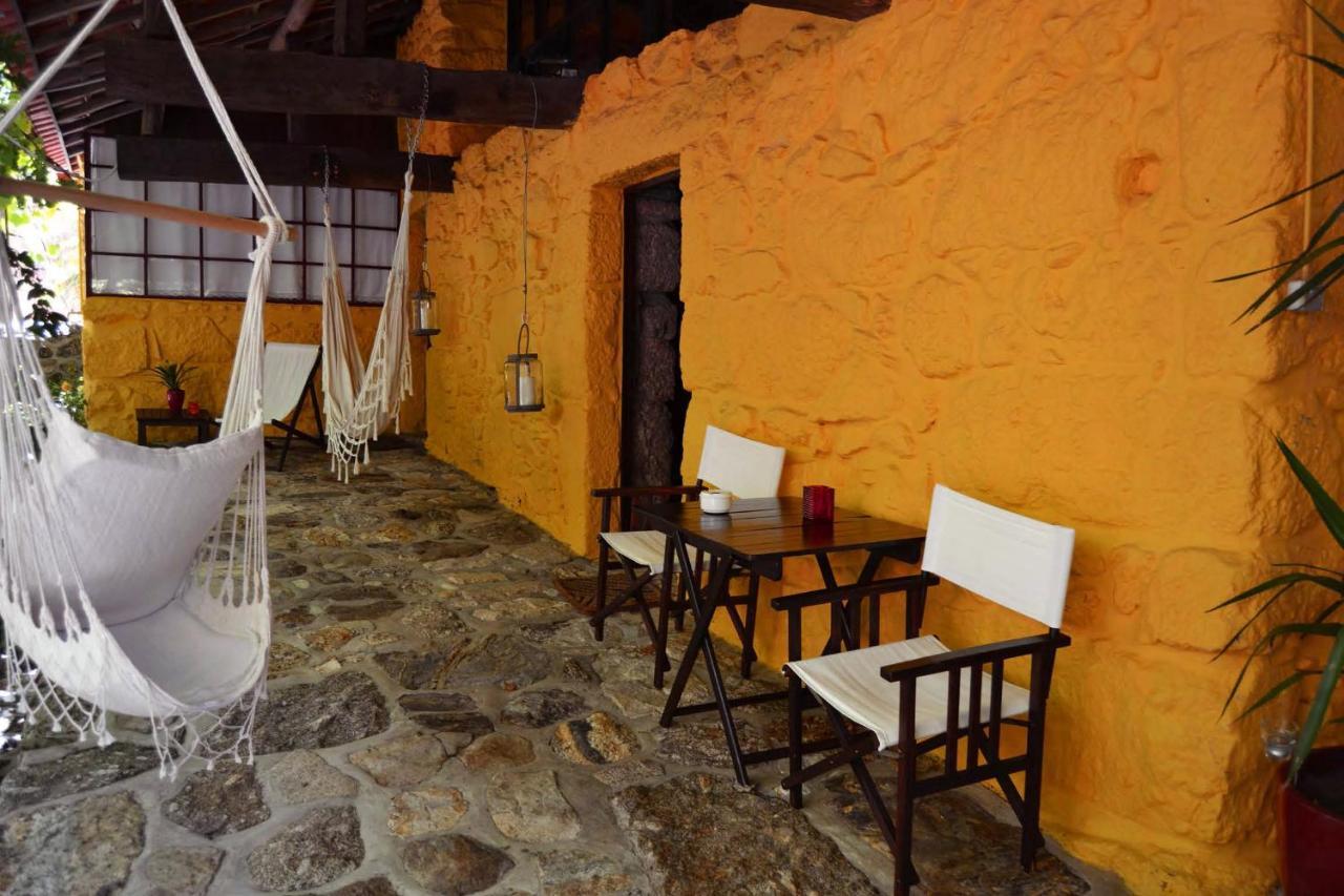 Casa Do Piano Guest House Longos Exterior photo